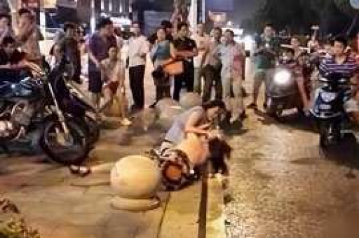 高炮借条，顾名思义，就是指借款金额较大、利率较高的借条。在现实生活中，由于种种原因，借款人可能无法按时归还借款，这就涉及到如何催收高炮借条的问题。下面，我就来和大家聊聊这个话题。