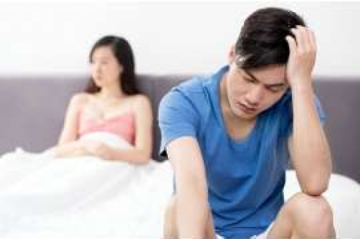 老婆出轨，家庭的天平瞬间失衡。面对这样的打击，如何挽回感情，让家庭重归和谐，是许多人心中的难题。今天，我们就来聊聊这个敏感而现实的话题。