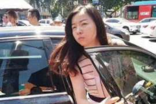 老公出轨，想要挽回老婆，这无疑是一个棘手的问题。在这个充满变数的世界里，婚姻的稳固需要双方的共同努力。今天，我们就来聊聊这个问题，看看如何在这场情感的风暴中找到挽回老婆的希望。